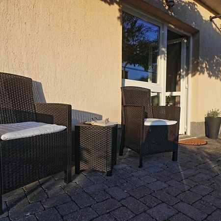 Apartman Studio Pesja Omišalj Eksteriør bilde
